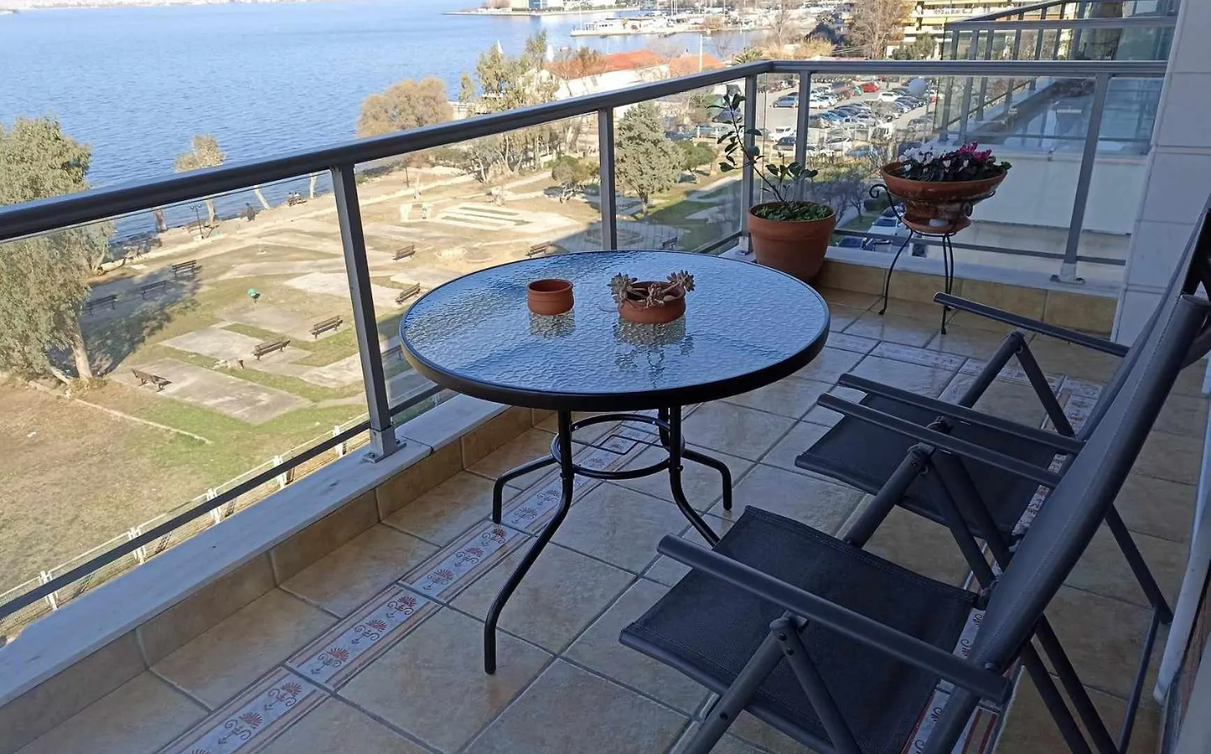 Seafront Family Apartment & Free Parking, The Cruiseflat Thessaloniki