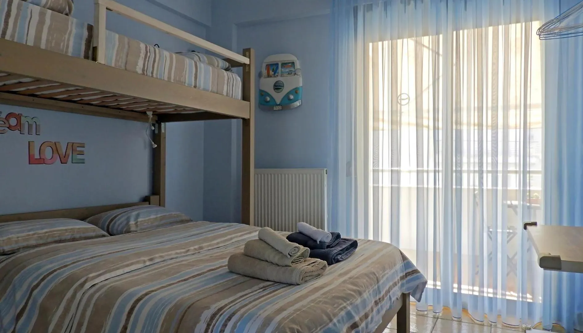 Seafront Family Apartment & Free Parking, The Cruiseflat Thessaloniki Greece