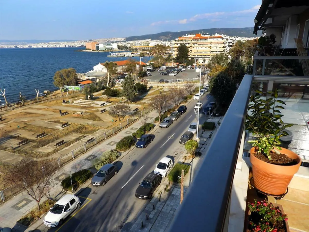 Seafront Family Apartment & Free Parking, The Cruiseflat Thessaloniki