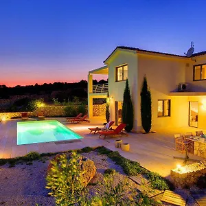 https://ideales-resort.kefaloniahotels.net